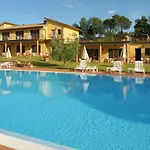 Aparthotel La Piazza Di San Donato Reggello