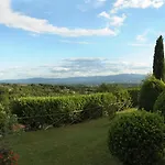 La Piazza Di San Donato Aparthotel 3*