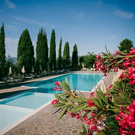 La Piazza Di San Donato レッジェッロ