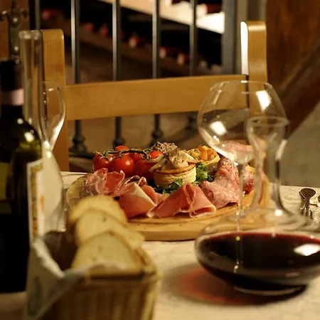 アパートホテル La Piazza Di San Donato 3*